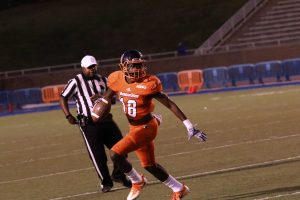 Redshirt junior defensive back Chris Clack Jr. scrambles during a fake field goal against Howard. Photo by Terry Wright.